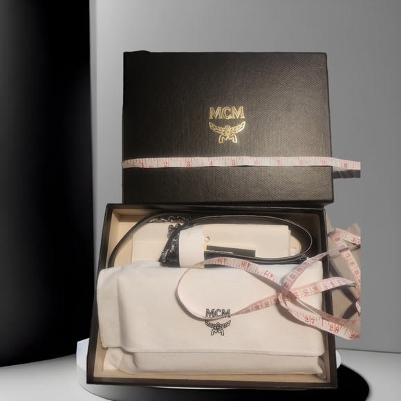 🚫SOLD🚫🆕️MCM Visetos Wallet Crossbody Bag - Picture 5 of 16